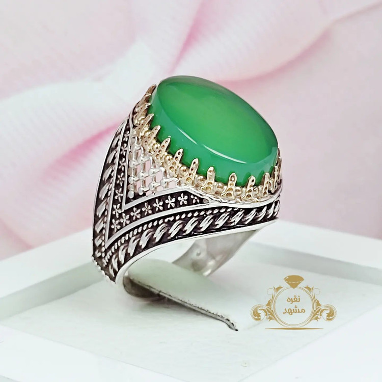 خواص انگشتر مردانه عقیق سبز