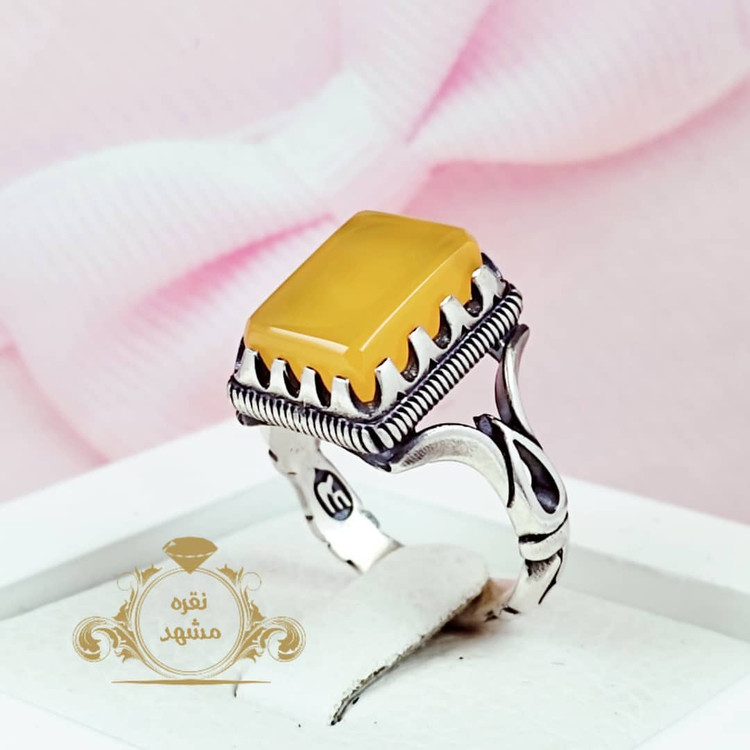 انگشتر عقیق زرد شرف الشمس