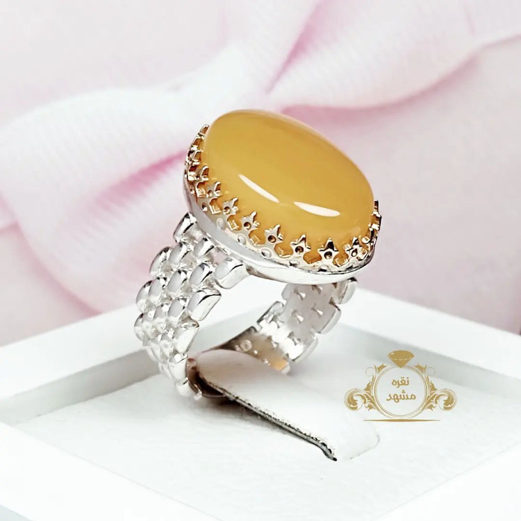 انگشتر عقیق زرد