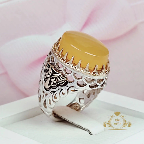 انگشتر عقیق زرد