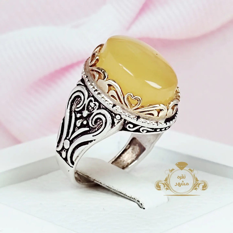 انگشتر عقیق زرد