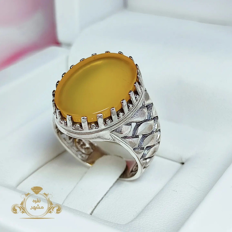 انگشتر مردانه عقیق زرد اصلی با شرف الشمس