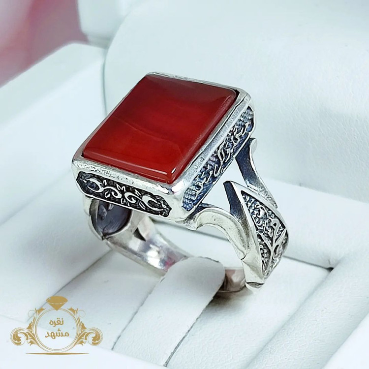 انگشتر عقیق سرخ رکاب نقره حکاکی