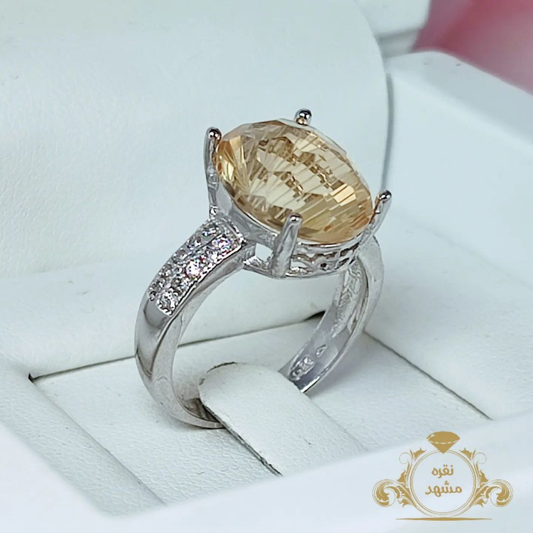 انگشتر سیترین زنانه