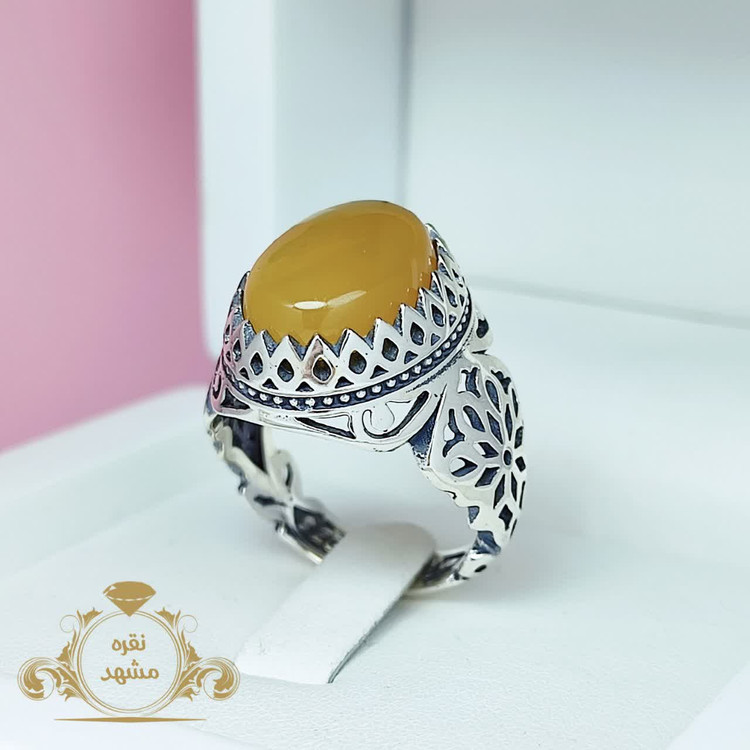 انگشتر عقیق زرد شرف الشمس