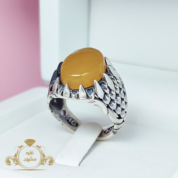 انگشتر عقیق زرد شرف الشمس