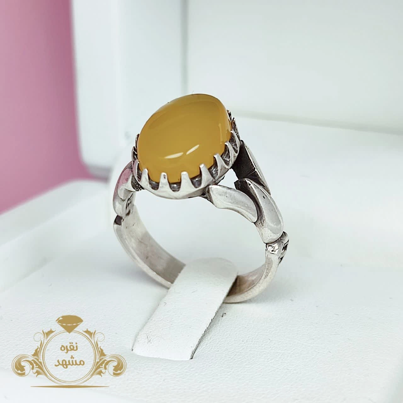 انگشتر عقیق زرد شرف الشمس