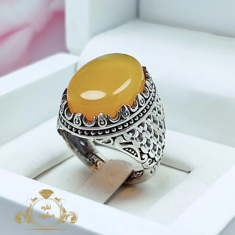 انگشتر عقیق زرد