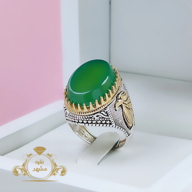 انگشتر عقیق سبز طرح عقاب