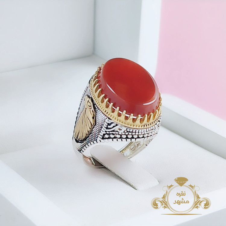 انگشتر سرخ معدنی طرح عقاب جذاب