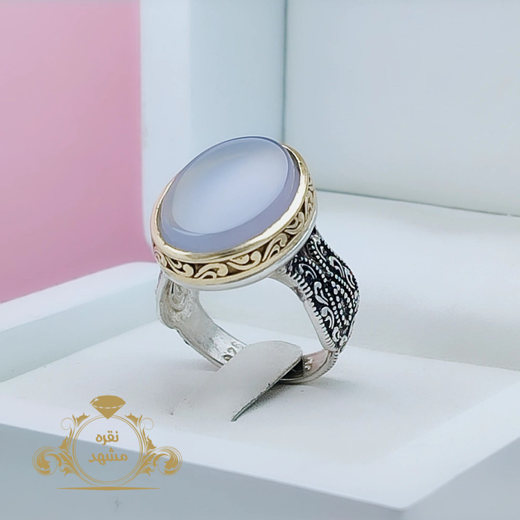 انگشتر عقیق سوسنی خوشرنگ اصلی و معدنی