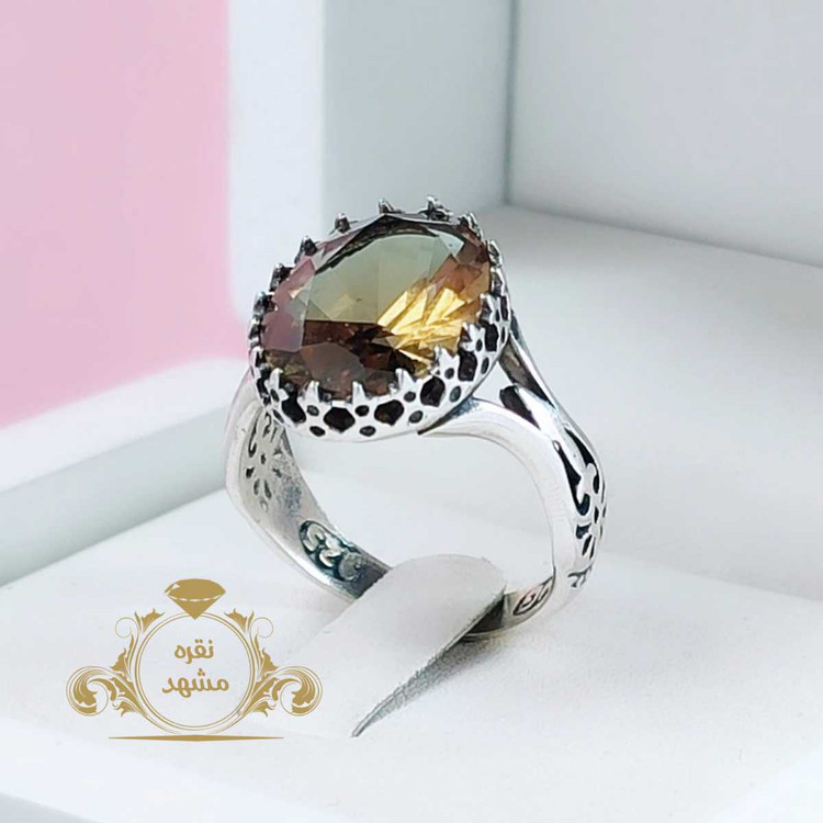 انگشتر الکساندریت