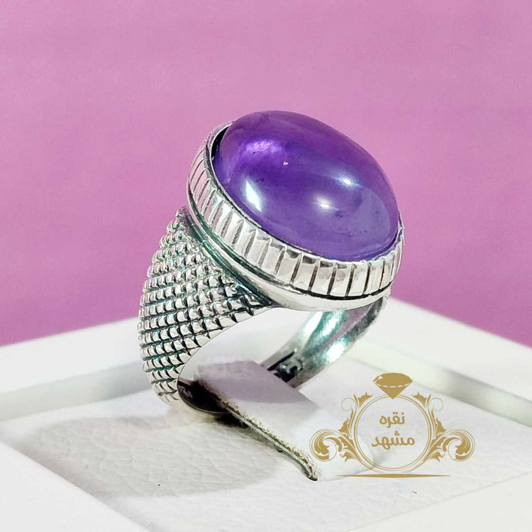 امیتیست درشت