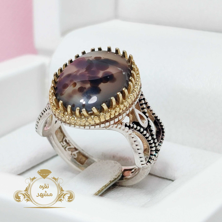 انگشتر شجر لاله