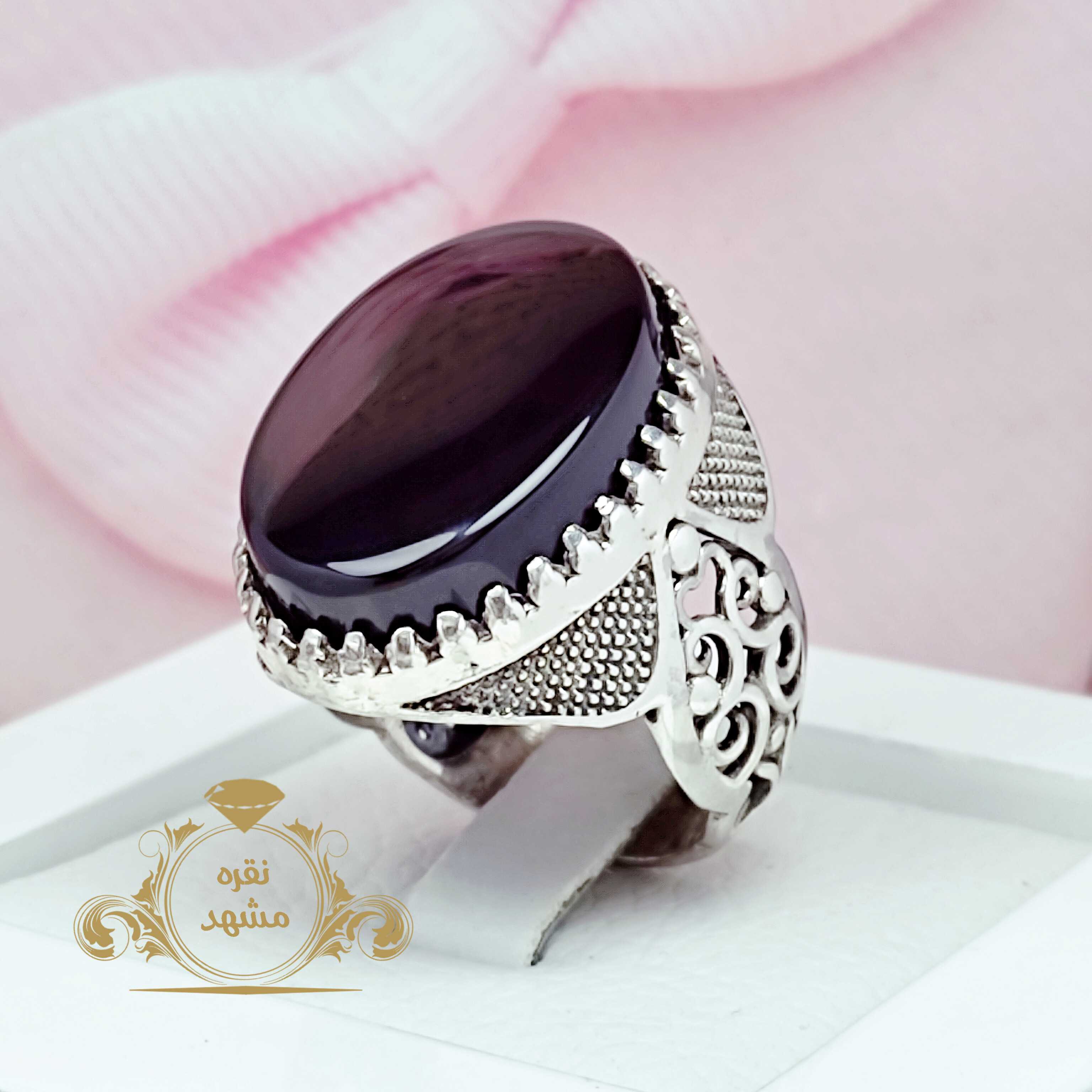 عقیق سیاه زیبا