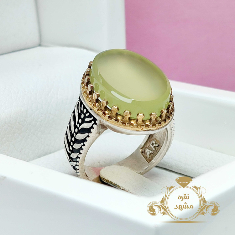 سبز پسته ای