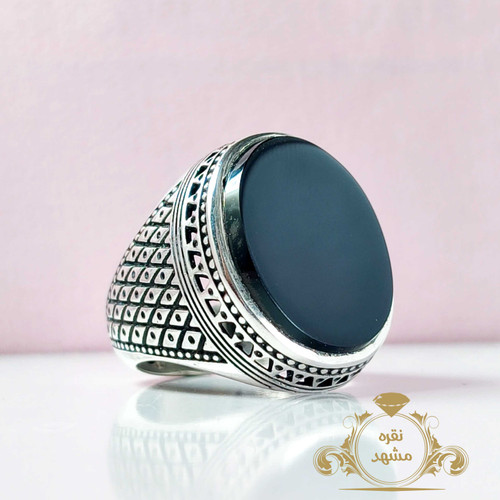 عقیق مشکی اصل