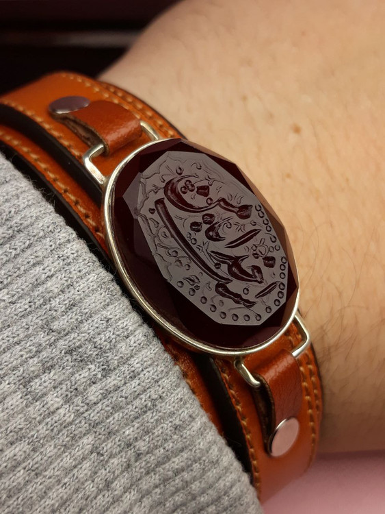 دستبند با حکاکی خدا با من است