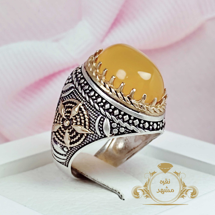 عقیق زرد دامله