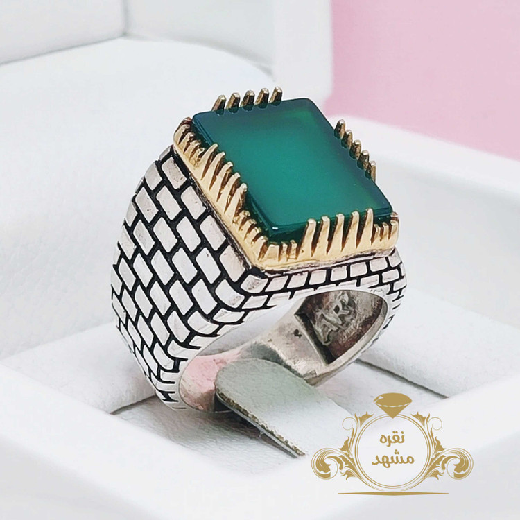 انگشتر نقره عقیق سبز مدل آجری