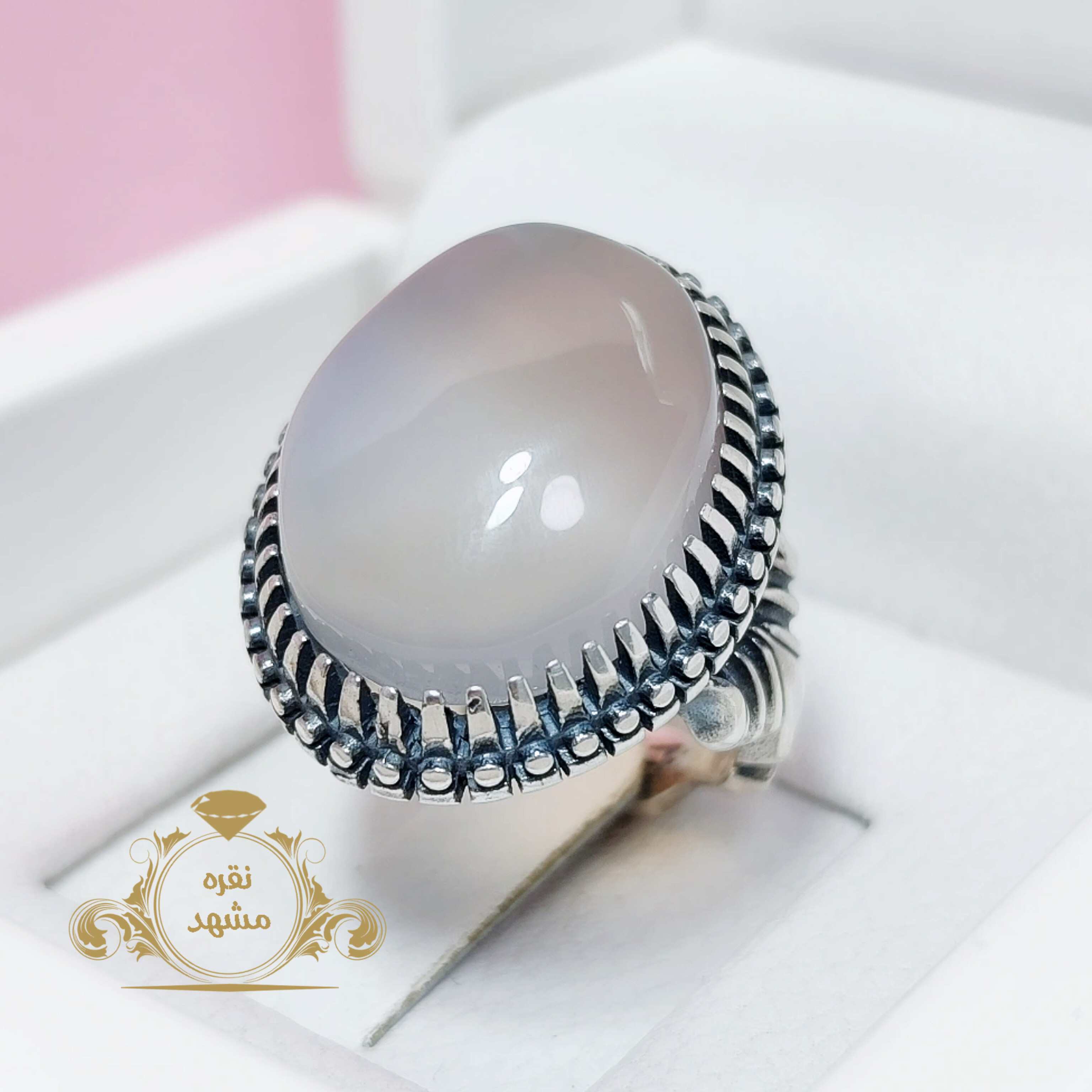 انگشتر مردانه عقیق نباتی یا سفید معدنی