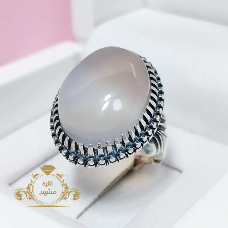 انگشتر مردانه عقیق نباتی یا سفید معدنی