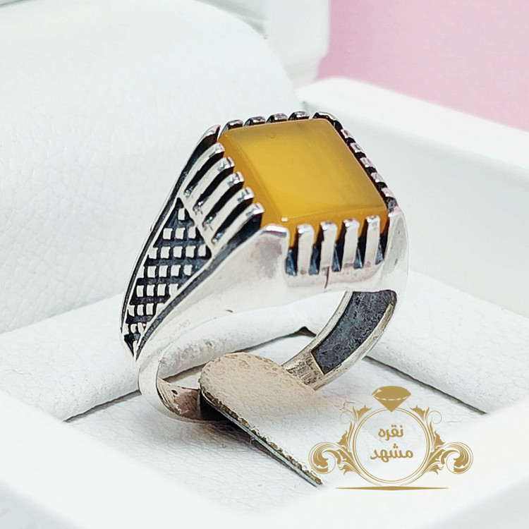 انگشتر خاص مردانه عقیق زرد معدنی چهارگوش