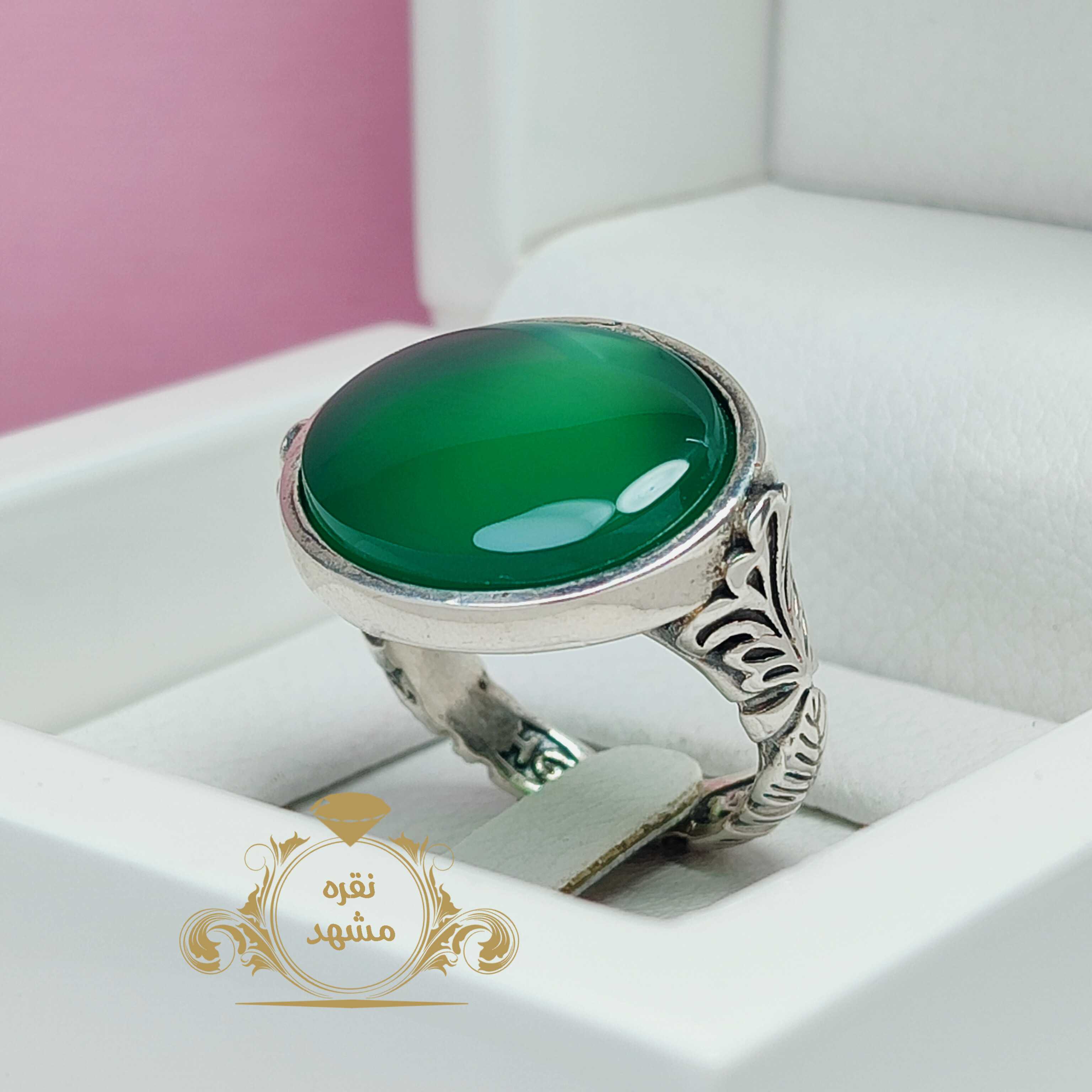 انگشتر نقره مردانه سبز اصلی و معدنی براق و جذاب
