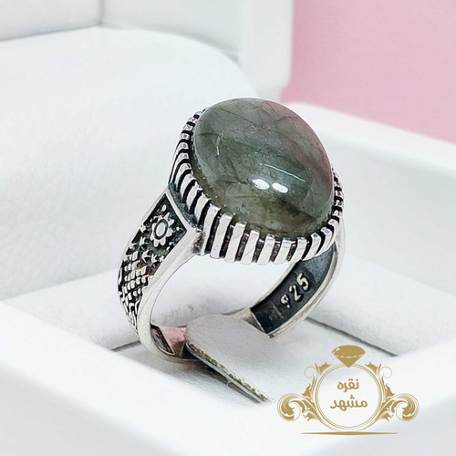 انگشتر مردانه لابرادوریت ظریف رکاب طرح گل