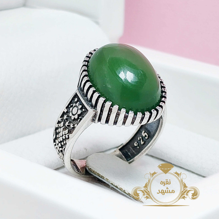 انگشتر خاص نقره مردانه یشم یمن تراش طبیعی
