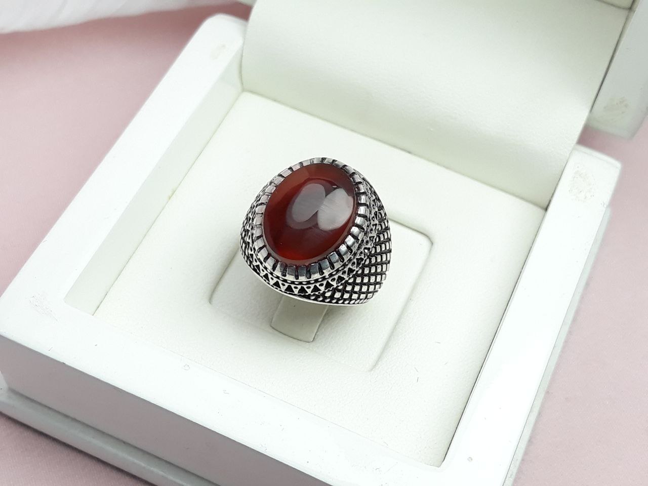 انگشتر مردانه عقیق سرخ یمنی تیره اصلی