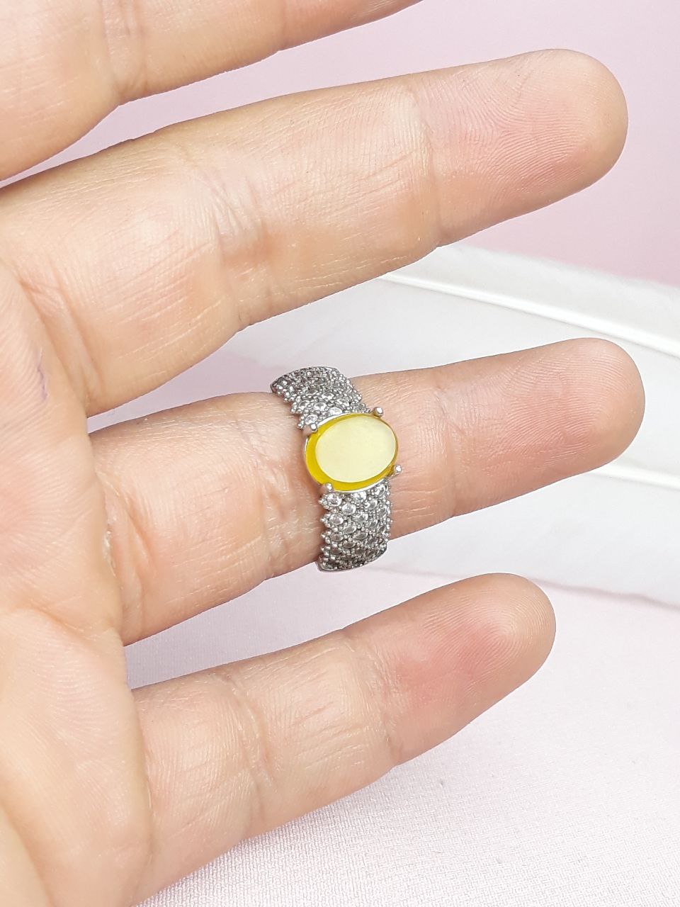 انگشتر زنانه عقیق زرد روکش رادیوم