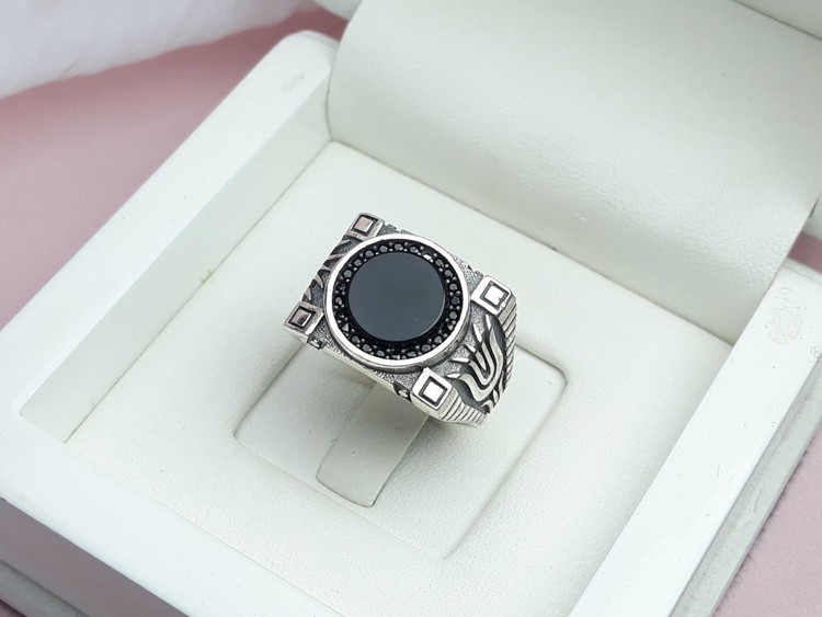 انگشتر مردانه عقیق سیاه اسپرت جوان پسند