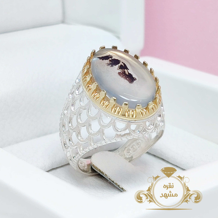 انگشتر شجر قائن نقش شاخه ای تک در باد