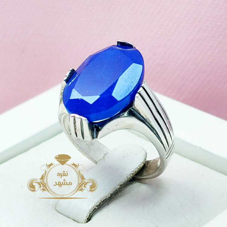 انگشتر جید یاقوتی کبود مردانه خوش تراش چهار چنگ