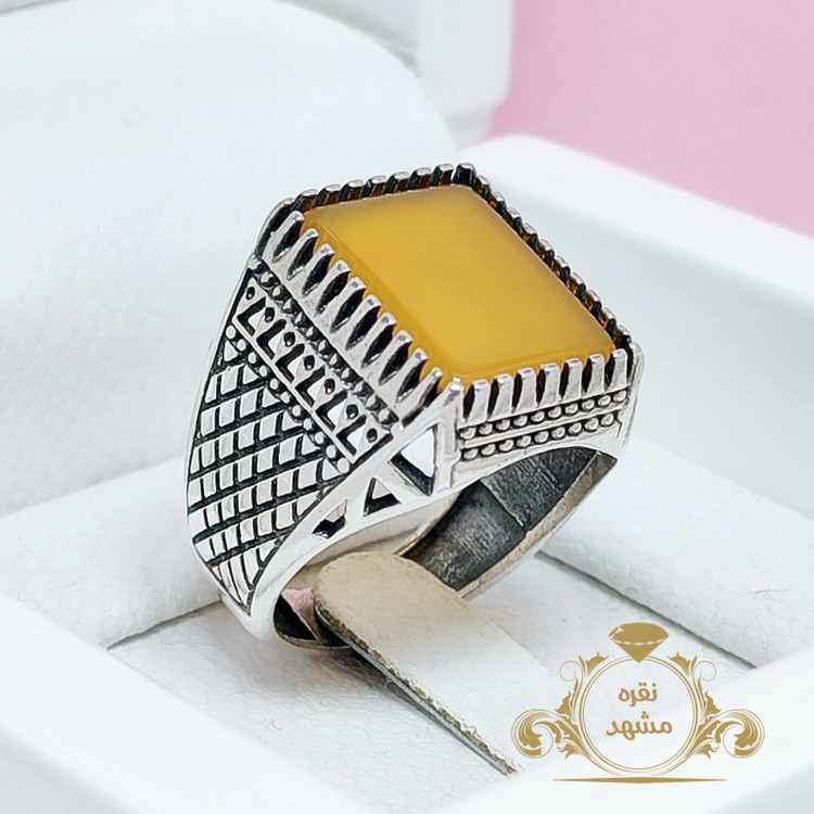 انگشتر عقیق زرد چهارگوش مدل حصیری