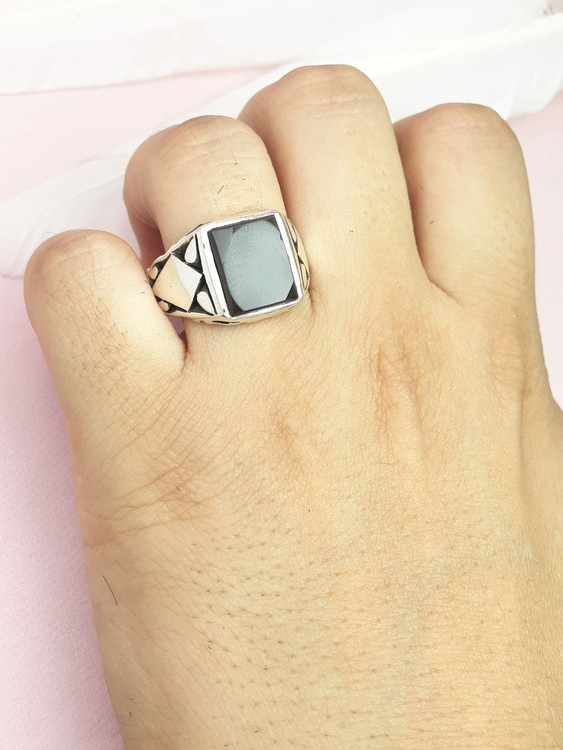 انگشتر دستساز مردانه عقیق سیاه اسپرت