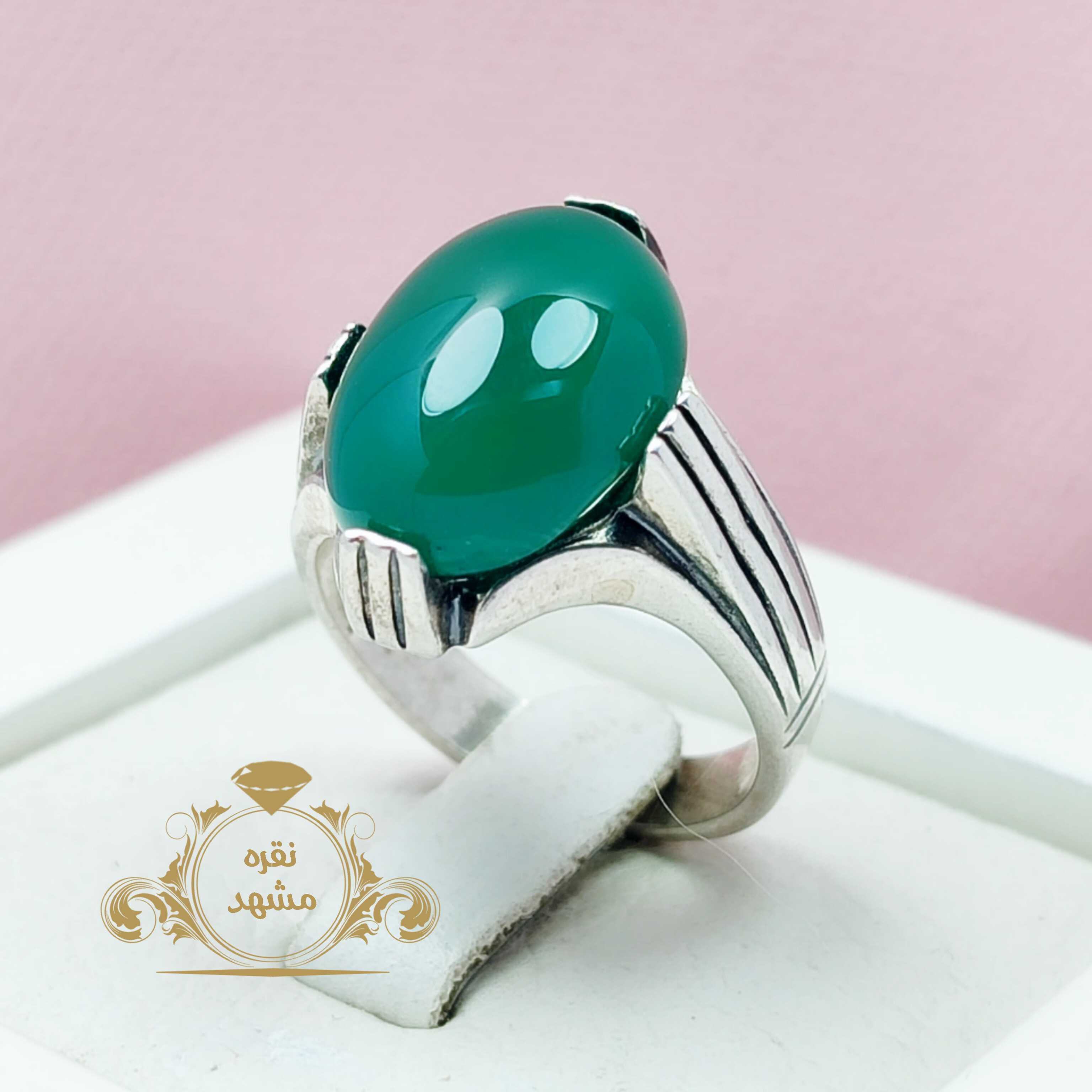 انگشتر نقره مردانه عقیق سبز معدنی مدل شیاری