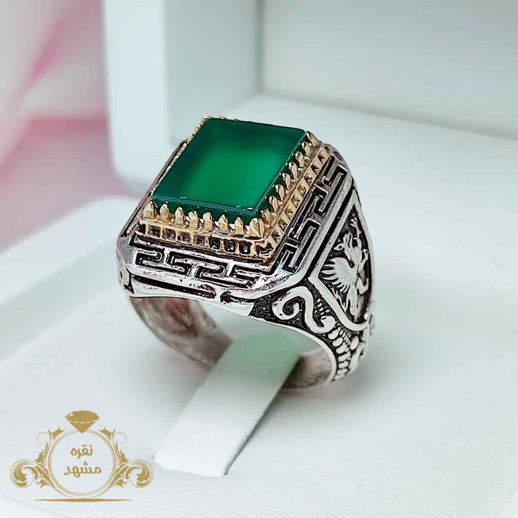 انگشتر مردانه عقیق سبز معدنی