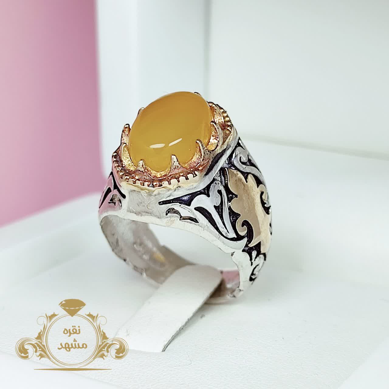 فروش ویژه انگشتر مردانه عقیق زرد جذاب