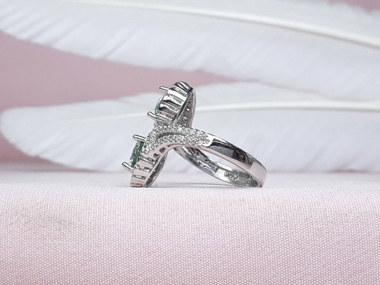 انگشتر نقره اصلی نگین موزانایت روکش رادیوم