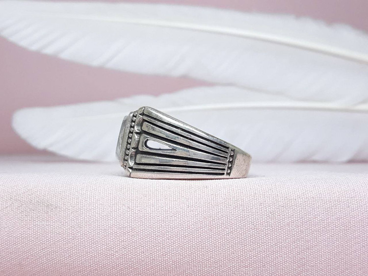 انگشتر نقره مردانه در نجف اصلی تراش جواهر چهار گوش