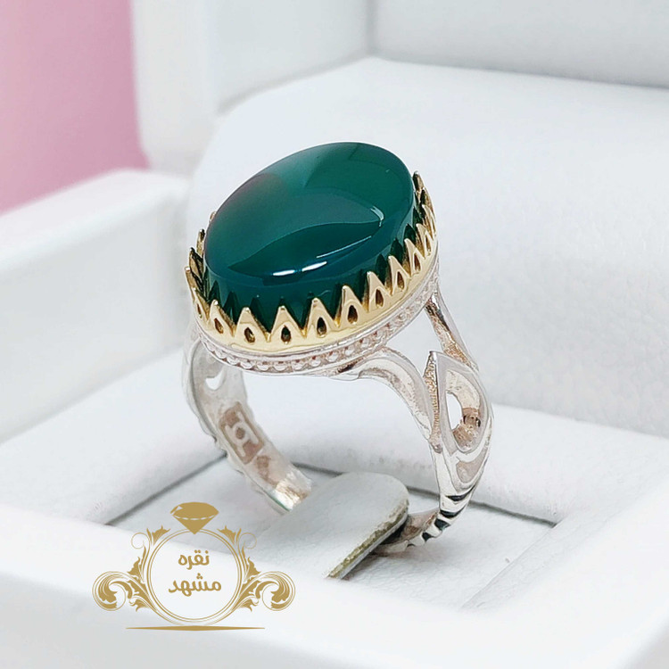 انگشتر مردانه نگین سبز تیره یمن تراش اصلی
