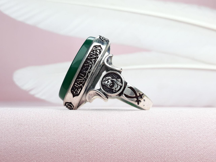 انگشتر خطی عقیق سبز یاعلی یازهرا نقره ۹۲۵ مردانه