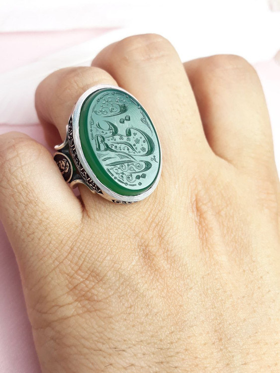 انگشتر عقیق سبز حکاکی یاعلی یازهرا نقره ۹۲۵ مردانه