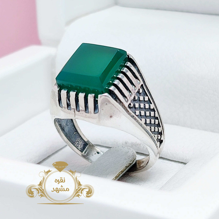 انگشتر مردانه اصل عقیق سبز چهارگوش حصیری
