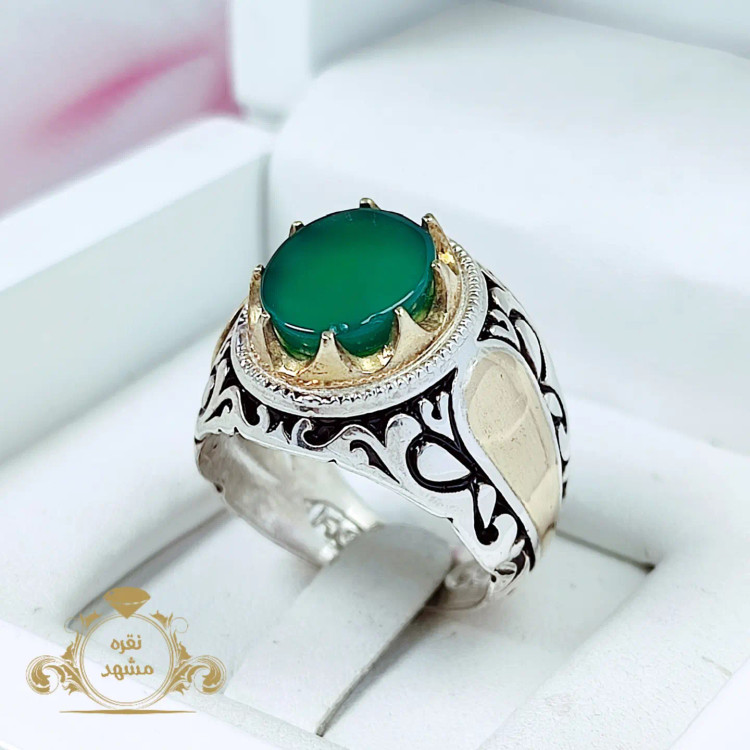 انگشتر مردانه عقیق سبز با رکاب نقره
