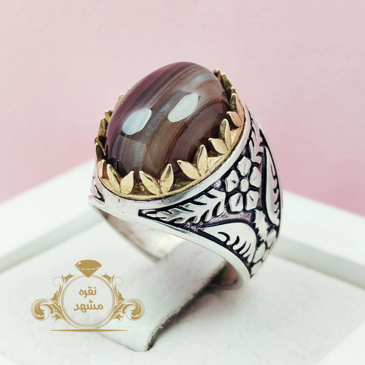 انگشتر عقیق سلیمانی مردانه تیره قهوه ای طرح گل