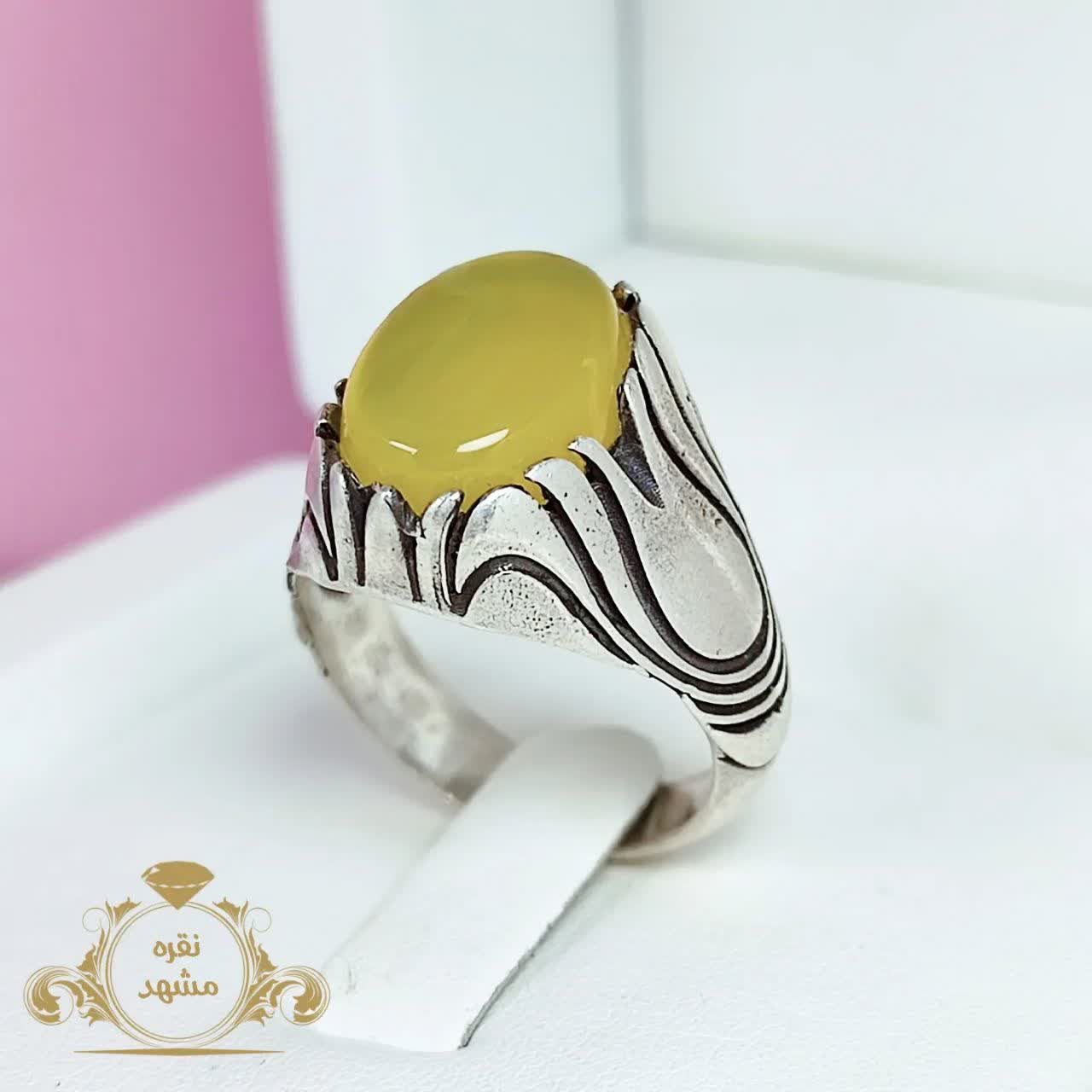 انگشتر عقیق زرد طرح لاله نقره عیار بالا مردانه