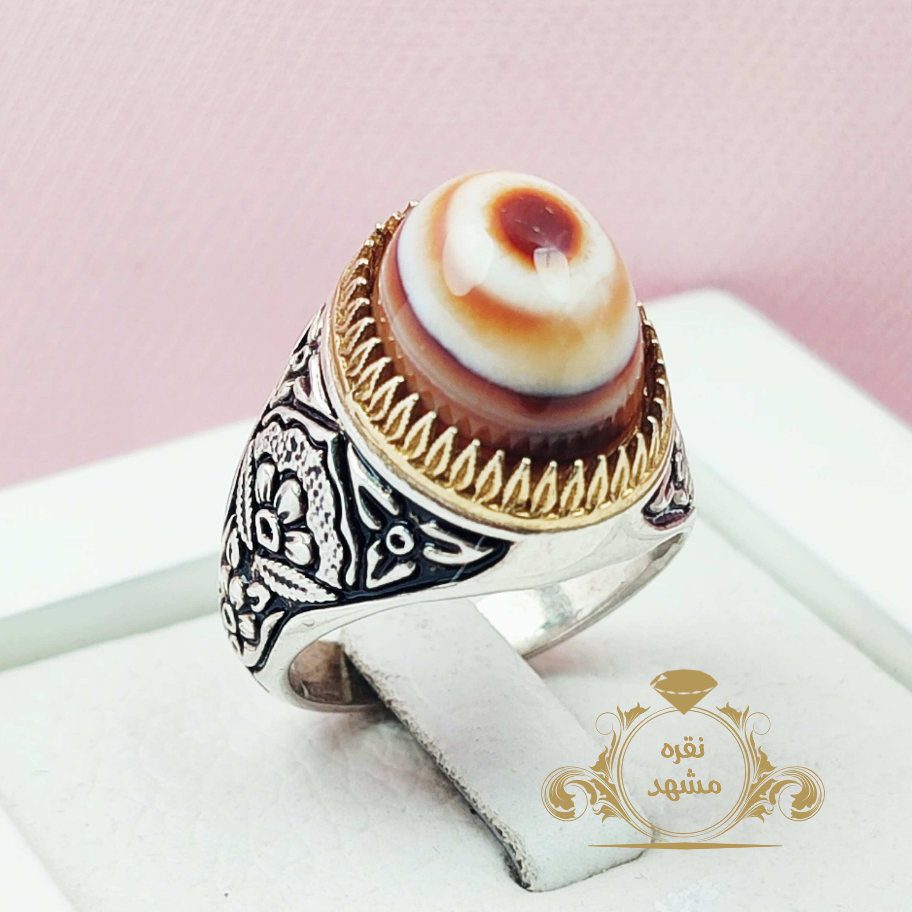 انگشتر عقیق سلیمانی خوشرنگ سفید سرخ